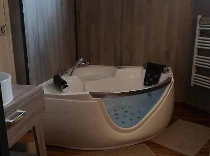 شقة Appartement, Les Templiers, Rdc Vue Proche Centre أولغات